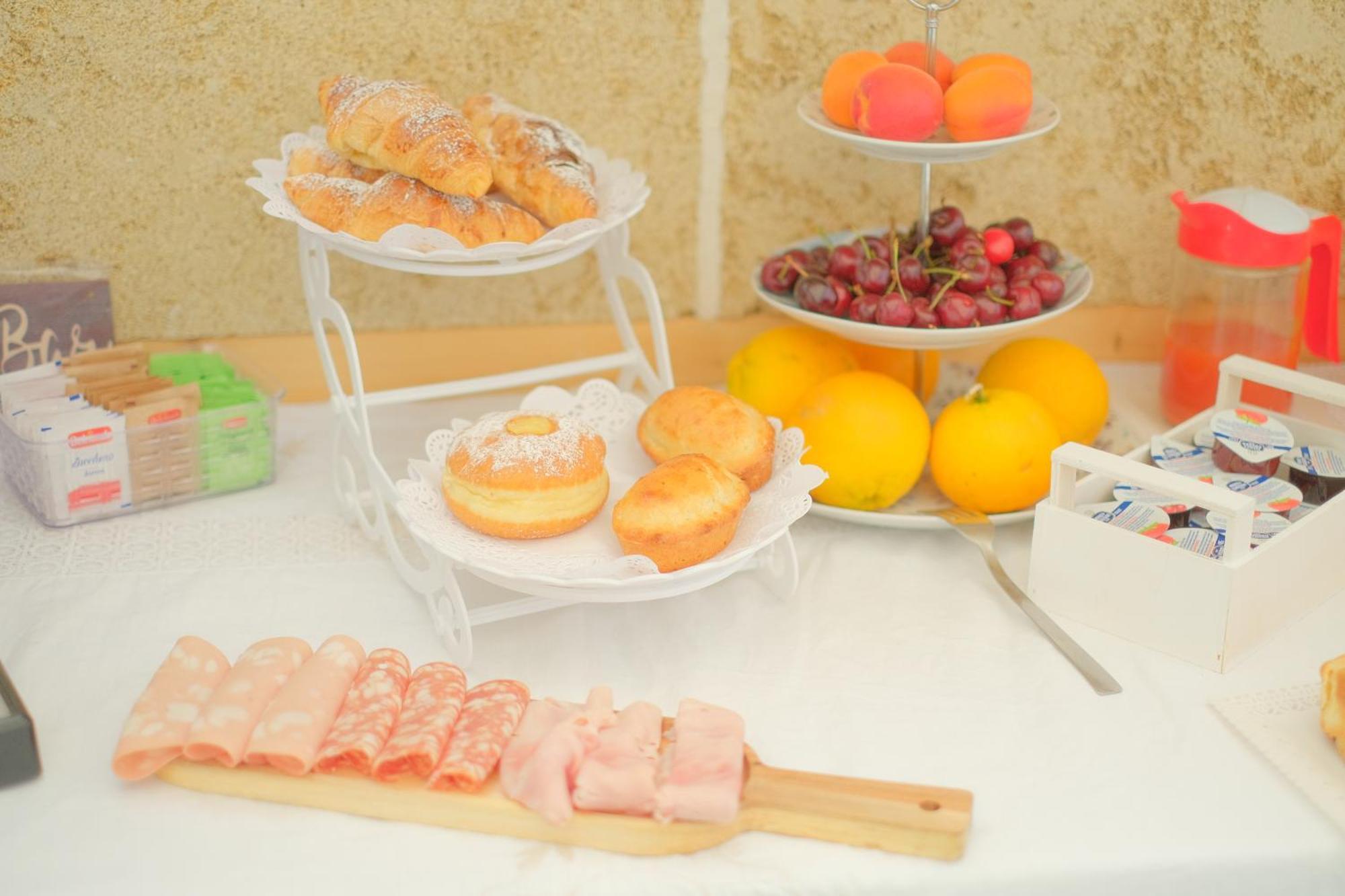 アレーツィオ I Ricordi Di Anna Bed & Breakfast エクステリア 写真